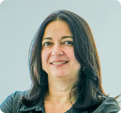 Viviana Elias lidera la estrategia de HUB Soluciones en consultoría inmobiliaria corporativa y expansión empresarial
